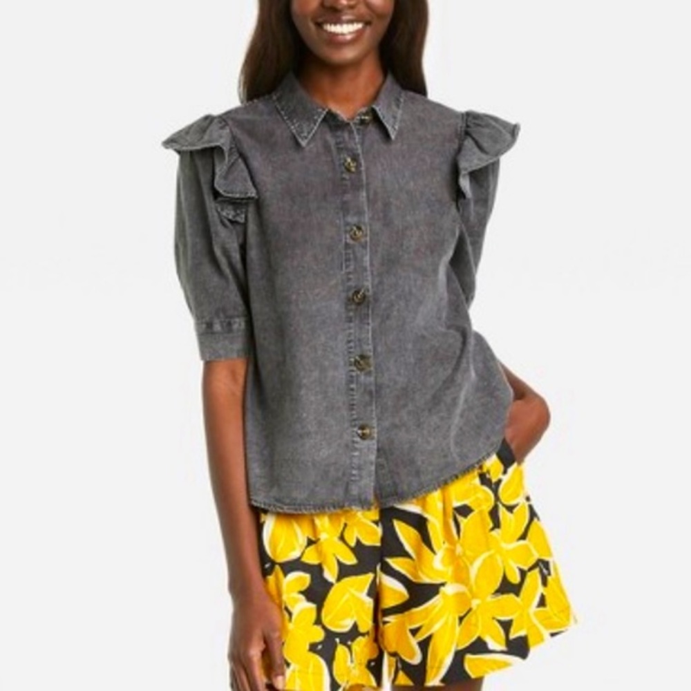 Who what Wear ruffle sleeve button down shirt